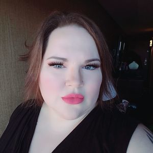 Meet your Posher, Carey